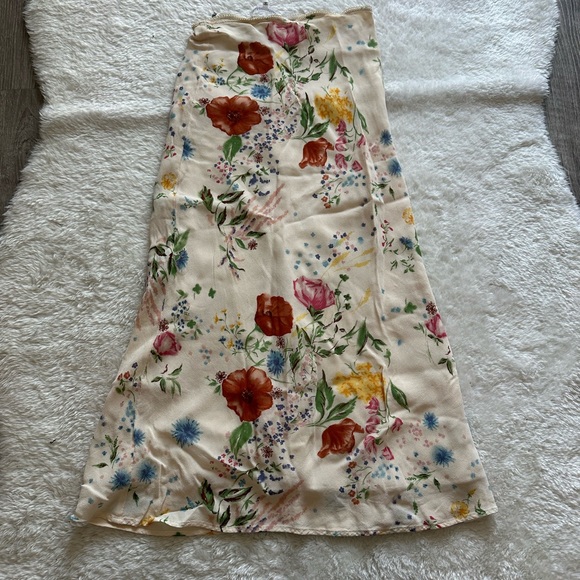Reformation Dresses & Skirts - Reformation Cream Floral Maxi Skirt
